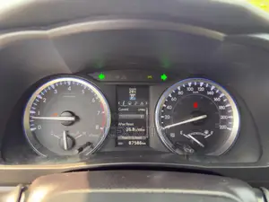 2017 Toyota Highlander XLE 4x4 V6 Gold