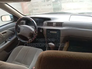 Toyota Camry CE 2000 Ja