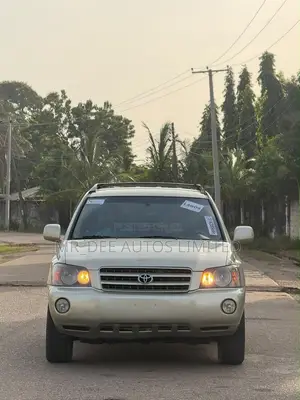 Toyota Highlander 2003 Gold