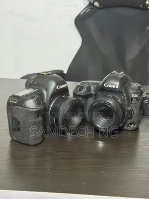 Canon EOS 5D Mark IV DSLR Kamera da EF 50mm f/1.8 Lens