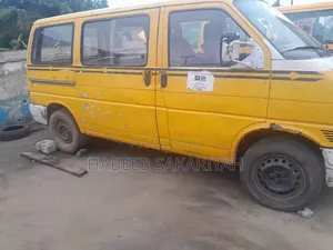 Volkswagen Transporter 2002 Ja