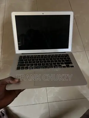 Apple MacBook Air 2015 13.3" Intel Core i5 4GB RAM 256GB SSD