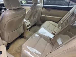 2013 Lexus ES 350 FWD Brown