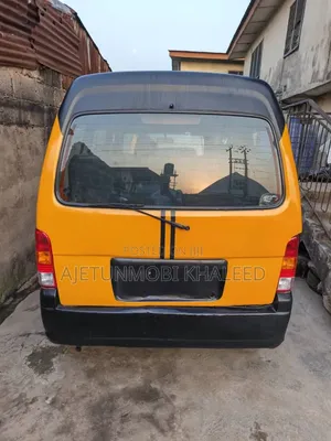 Suzuki APV Minibus 2010 - Ja