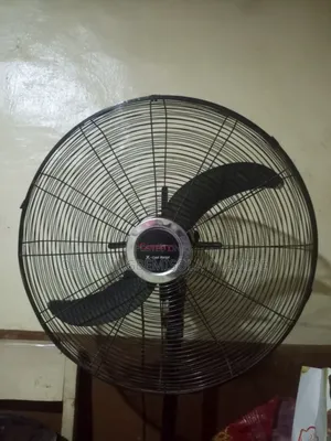 Century Fan Mai Ƙafa 26-Inch Mai Ƙwarya 2