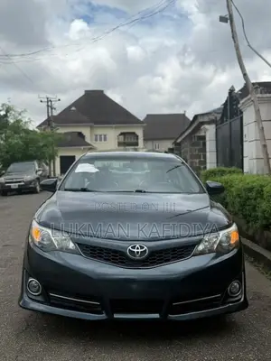 Toyota Camry Sport 2014