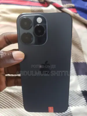 Apple iPhone 15 Pro Max 256GB Baki