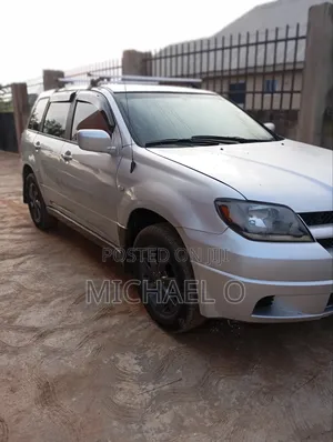 Mitsubishi Outlander 2004 Silver