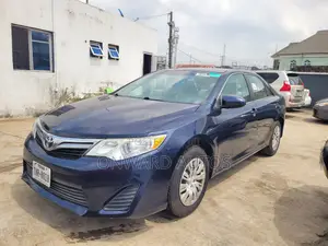 Toyota Camry 2012 Gray - Foreign Used