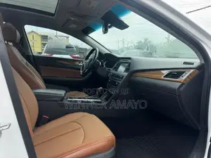 Hyundai Sonata Limited Sedan ta 2014