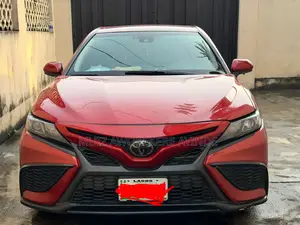 Toyota Camry SE 2021 Ja