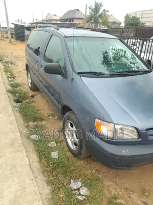 Toyota Sienna CE 1999 Ja