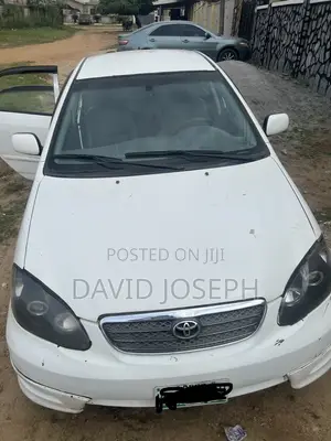 Toyota Corolla 2005 Fari