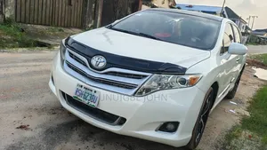 Toyota Venza 2011 White