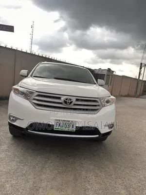 Toyota Highlander Limited 3.5L SUV 2014