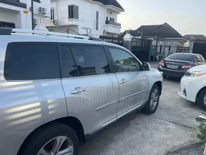 Toyota Highlander Limited 2011 Silver
