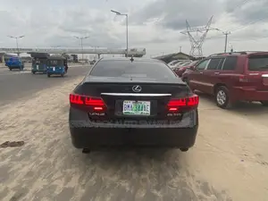 Lexus ES 350 2012 Black - Upgraded