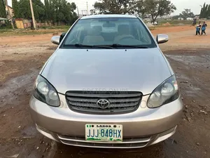 Toyota Corolla 2004 Gold