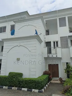 4 Bedroom Duplex da BQ, Pool a Banana Island