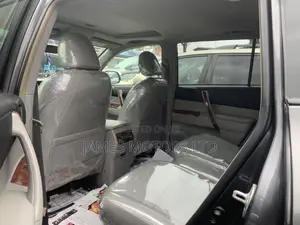 Toyota Highlander 2010 Gray
