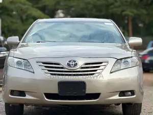 2008 Toyota Camry LE V6 Gold Sedan