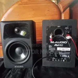 M-Audio AV42 Masu Sauraren Sauti