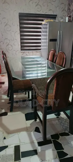 Dining Table for 6 People