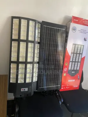 Cikakken 8000W 48-Ido Duk-a-Cikin-Dayawa Hasken Titin Rana