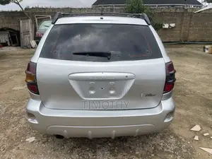 Pontiac Vibe 2004 Silver Automatic
