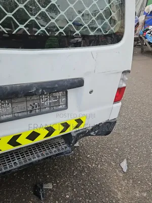 Mazda E2000 2003 Fari
