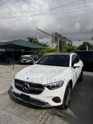 Mercedes-Benz GLC 300 2024 Fari