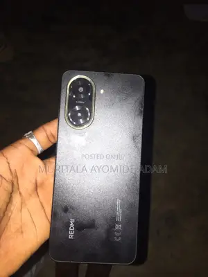 Xiaomi Redmi A5 4G 128GB Black (Used, Cracked Screen)