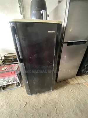 Samsung Firamare Mai Tsayawa Ta Tsakiya