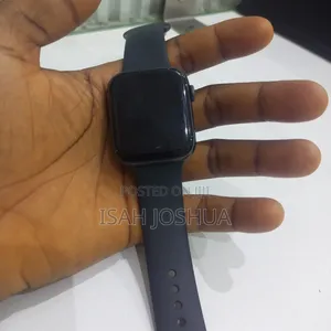 Apple Watch Series 5 44mm GPS