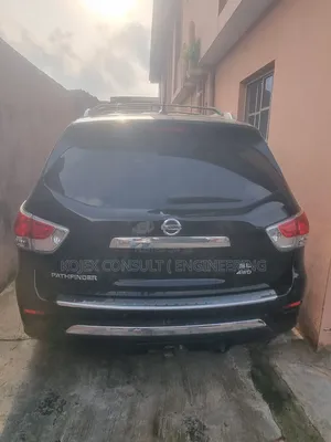 Nissan Pathfinder SL 4WD SUV 2014