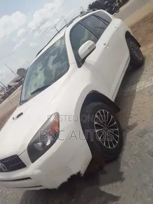 Toyota RAV4 2008 Fari