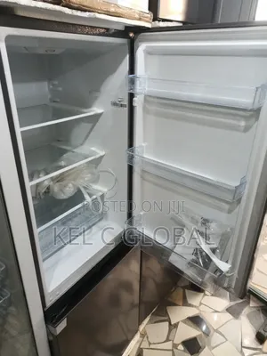 Sabon Firijin Hisense Mai Kasa da Kasa (Bottom Freezer) 340L