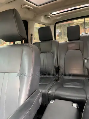 Land Rover LR4 V8 2011 Baki