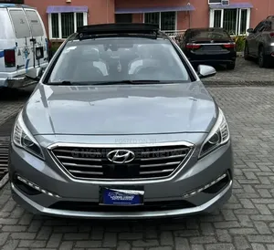 Hyundai Sonata Limited 2.0T Sedan 2015 Grey