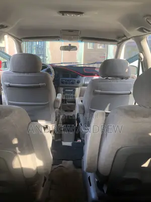 Toyota Sienna 2002 Kore