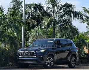 Toyota Highlander XLE 2020