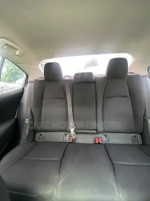 Toyota Corolla 2021 - Shuɗi