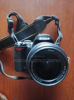 Nikon D40 Dijital Kamara