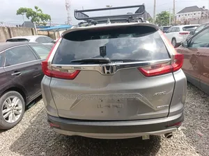 2017 Honda CR-V Touring SUV - Launin Azurfa