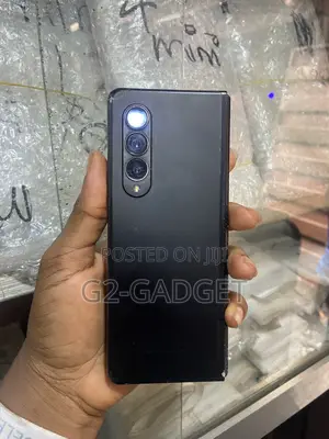 Samsung Galaxy Z Fold 3 512GB Baki (Fuskar Ta Samu Matsala)