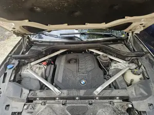 BMW X5 sDrive40i 4x2 2020 Fari