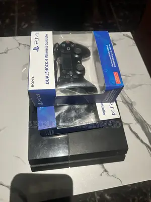 PlayStation 4 Fat 500GB da Wasanni 8 & Controller