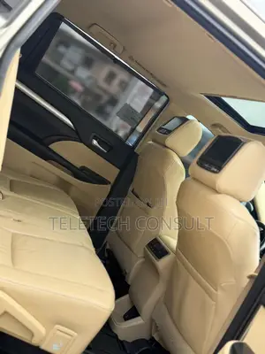 Toyota Highlander XLE SUV 2015 - Zinari