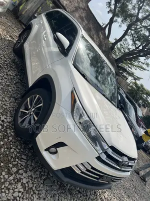 Toyota Highlander XLE 2019 Fari