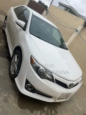 2012 Toyota Camry SE 2.5L Petrol Sedan - Foreign Used